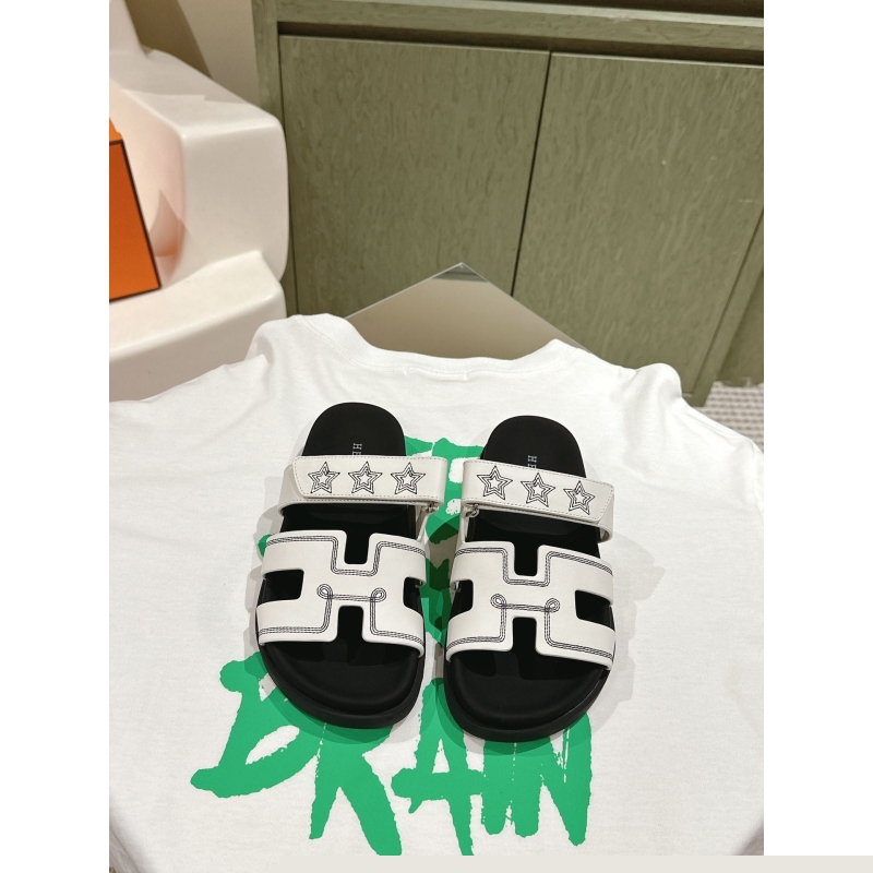 H**mes slippers